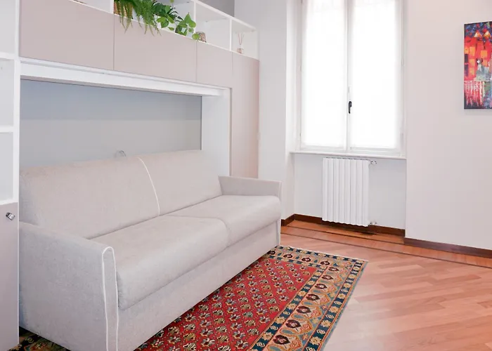 Private Apartment Near Duomo - M4 Santa Sofia
