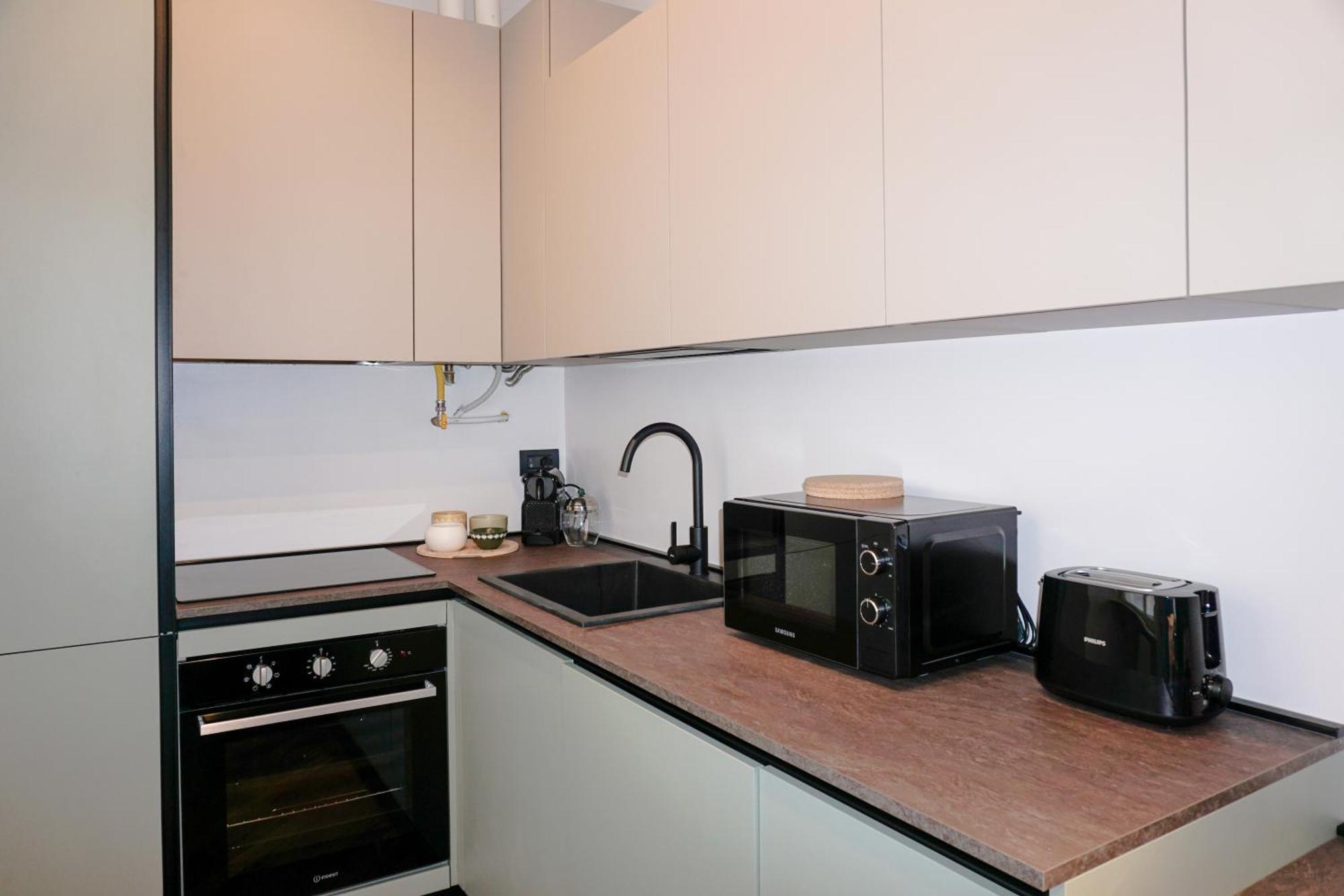 Private Near Duomo - M4 Santa Sofia Appartement *